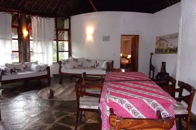 Image de Villa Red Sunshine Avec Piscine B&B