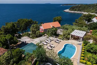 Image de Appartement de deux chambres prés de la plage Prizba, Korcula (A-10056-c)