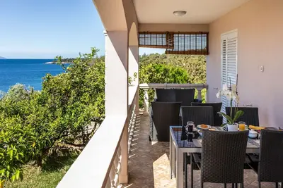 Image de Appartement de deux chambres prés de la plage Prizba, Korcula (A-10056-d)