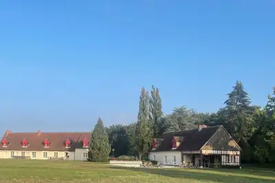 Image de Maison atypique, forêt, Beauval, piscine, 8 à 16 p. Cerf le parc
