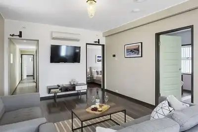 Image de West Hobart House - parfait pour les familles