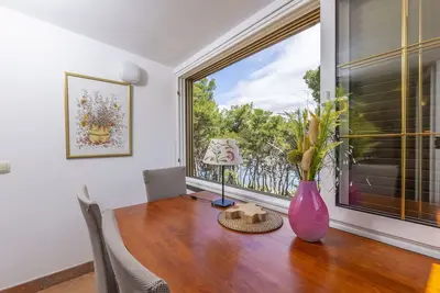 Image de Appartement d'une chambre avec la terrasse et la vue sur le mer Jelsa, Hvar (A-8729-b)