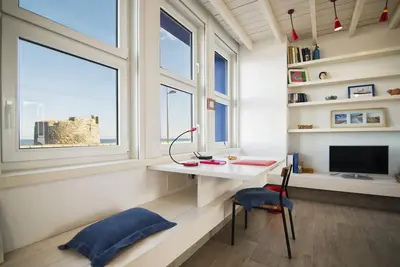 Image de Luxury apartment with Sea and Castle views