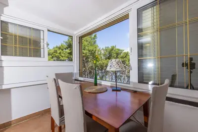 Image de Appartement d'une chambre avec la terrasse et la vue sur le mer Jelsa, Hvar (A-8729-a)