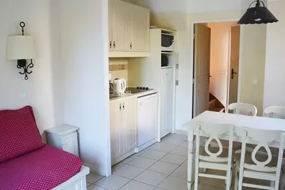 Image de Maison en duplex avec terrasse, 6 pers, 3 pièces, à Grospierres, animaux admis, parking inclus