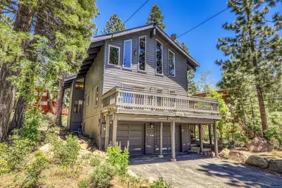 Image de SunnyDaze - Lumineux et lumineux 3 Br Dollar Point Home - Great Value Too!