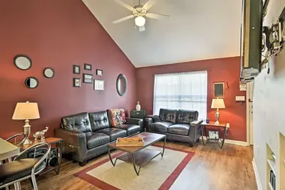 Image de Pristine Tallahassee Townhome Près de Fsu & Golf!