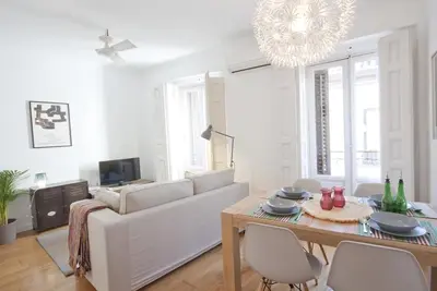Image de Bel appartement dans un domaine noble à La Latina