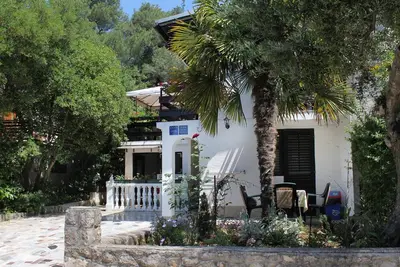 Image de Appartement d'une chambre avec la terrasse Artatore, Losinj (A-5377-b)