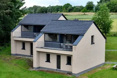 Image de Sapinière Type F06 - Trois Chambres Chalet, Couchages 6