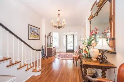 Image de Manoir historique au centre-ville de Lexington.