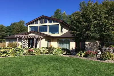 Image de Dream Home 16 personnes à la maison de 5000 pieds carrés avec vue sur la vallée de la rivière Saint-Jean