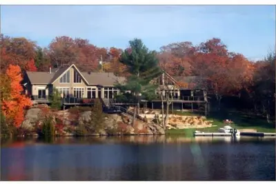 Image de Estates Waterfront - Muskoka, Ontario, Canada