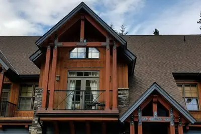 Image de Côté pente luxe ouvert du faisceau Townhome Spa privatif - Vrai - Ski-in-out