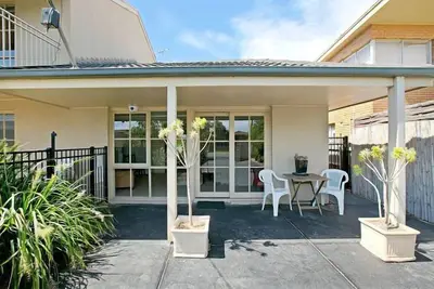 Image de Isle of Serenity - Long Island Guest House