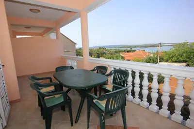 Image de Appartement de deux chambres avec la terrasse et la vue sur le mer Kraj, Pasman (A-331-a)