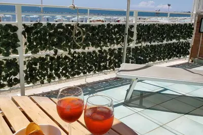 Image de Bel appartement avec accès à la plage privée