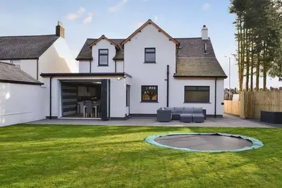 Image de Maison Ancrum<br>logement indépendant à Gretna Green avec bain bouillonnant