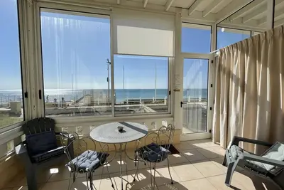 Image de Appartement en duplex à 50m de la plage avec jardin privatif et proche commerces à Jullouville