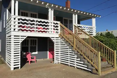 Image de Super Cute, Cozy, historique Sea Spray Cottage # 5