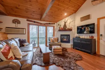 Image de Cottage 1br à Yonahlossee, Animaux acceptés, King Master, Cheminée, Près du centre-ville Blowing Rock