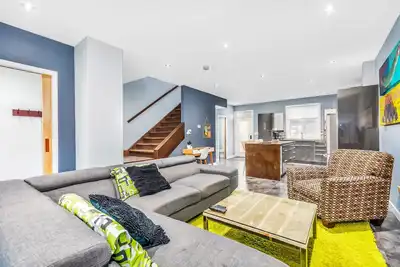 Image de Maison moderniste Centre-ville de Regina