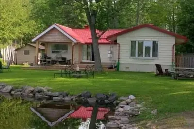 Image de Chemong Lake Cottage Location - Kawartha Lakes