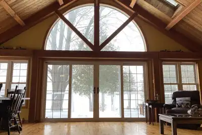 Image de Executive Superbe, Post & Beam, Fenelon Falls / Retraite Bobcaygeon