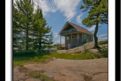 Image de Belle Cottage Surplombant la baie Georgienne!