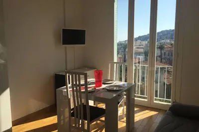 Image de Très beau T2 centre ville vue mer - Nice Quiet, Clim, Sun and Sea