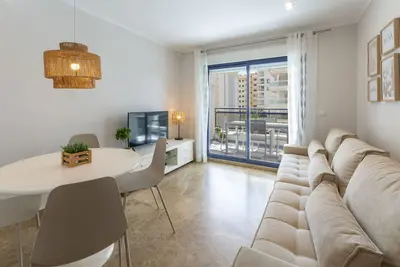 Image de Bel appartement de 2 chambres. Piscine. Wifi