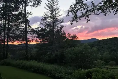 Image de Profitez de toutes les saisons du magnifique Wilmington, Vermont; 15 min du mont. Neige