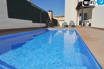 Image de Maison idéal pour vos vacances avec piscine priv.