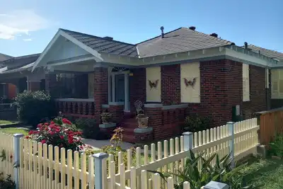 Image de Artisan de charme de style Cottage adjacente à la Garten Verein