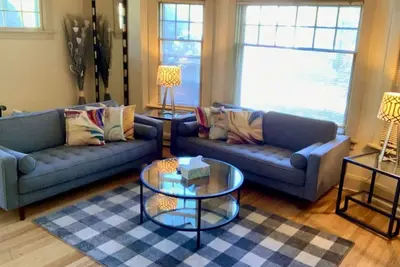 Image de Thoreau # 2 Élégant 3 chambres près du centre-ville