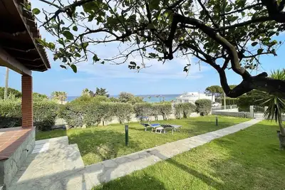 Image de Maison de vacances avec jardin et terrasse