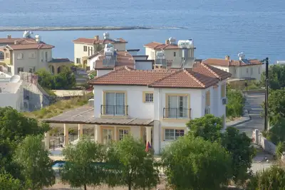 Image de Villa extravagante dans le nord de Chypre avec une vue imprenable sur la mer.