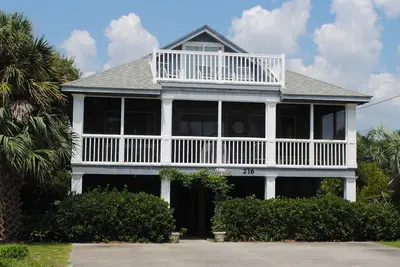 Sunny Days: 5 Br / 3. 5 Ba maison à Pawleys Island, pour 12 personnes