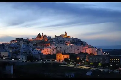 Image de Aurasia - Trullo grand-mère Tina
