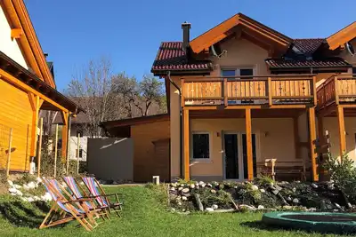Image de Nouvelle maison de vacances située dans trois pays différents: Autriche, Italie et Slovénie. Emplacement unique!