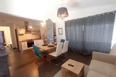 Appartement de deux chambres avec la terrasse Sumartin, Brac (A-11926-a)
