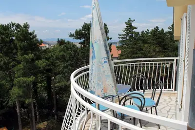 Image de Appartement d'une chambre avec la terrasse et la vue sur le mer Jadranovo (Crikvenica) (A-3238-c)