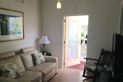 Image de Charmant une chambre, un pâté de maisons de la plage. Nous sommes dans une communauté fermée.