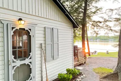 Image de Resort Landing Fee - Birch Voir Cottage- 2Bdrm