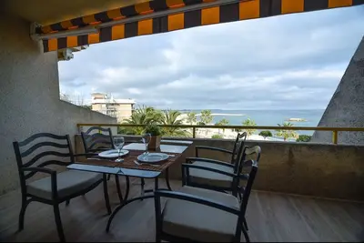 Image de Appartement neuf, avec terrasse, piscine et vue sur la mer