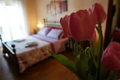 Image de Vacances romaines dans le beau quartier historique de Garbatella