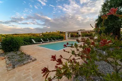 Image de belle villa dans une zone panoramique avec 10 couchages dans une zone panoramique