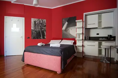 Image de Appartement deluxe - Centre - 4 chambres - 2 bains - Wi-Fi - A/C - Métro-Netflix