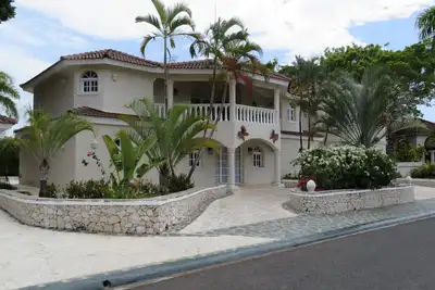 Image de Villa de luxe 7 chambres avec piscine privée, femme de ménage, chef optionnel, services Vip