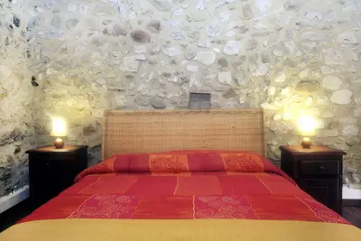 Image de Appartement de vacances à la montagne et au lac dans une maison d'époque dans le village médiéval I Cardi